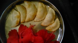 Malai Pedha [Karanji] Gujiya  Recipe -Holi Recipe